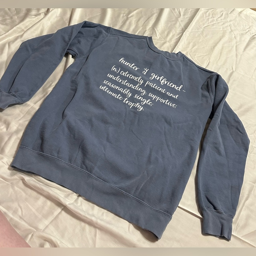 Hunterโs Girlfriend sweatshirt๐ฆ